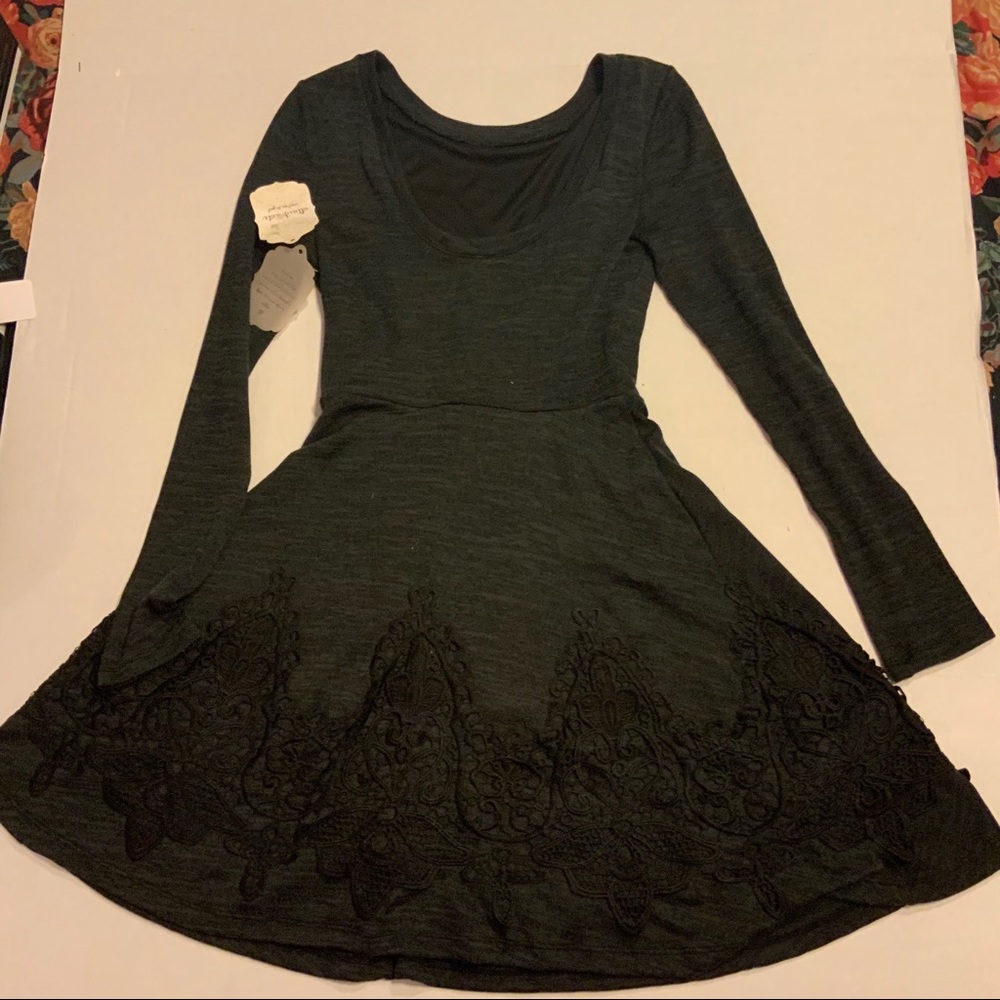 Long sleeve knit dress - Picture 3 of 4